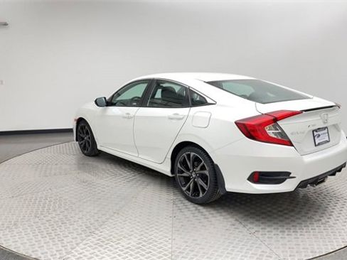 Used 2019 Honda Civic Sport image 4