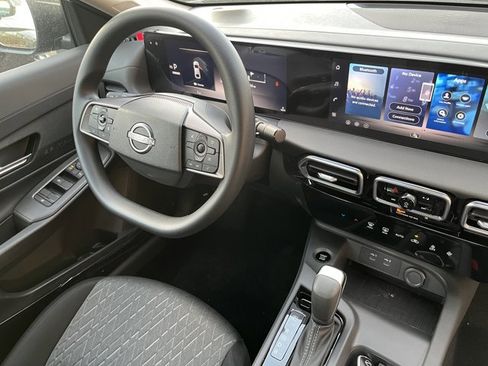 New 2026 Nissan Sentra SV w/ Floor Mat Package FWD image 10