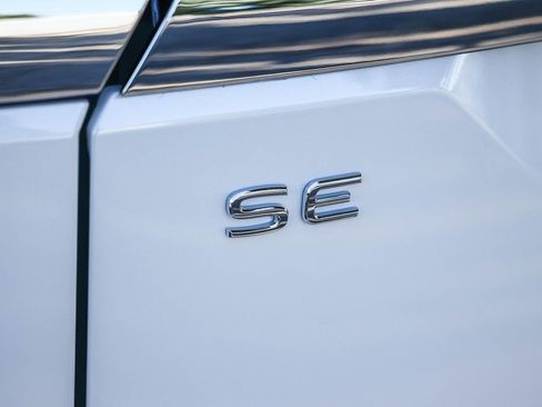 New 2026 Volkswagen Atlas SE image 10