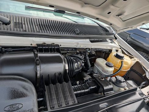 Used 2013 Ford E-350 and Econoline 350 XLT RWD image 27