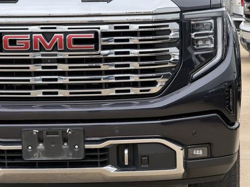 Used 2022 GMC Sierra 1500 Denali AWD/4WD image 8