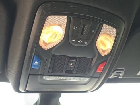 Used 2022 RAM 1500 Big Horn AWD/4WD image 22
