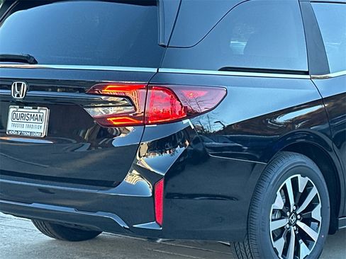 New 2026 Honda Odyssey EX-L image 6