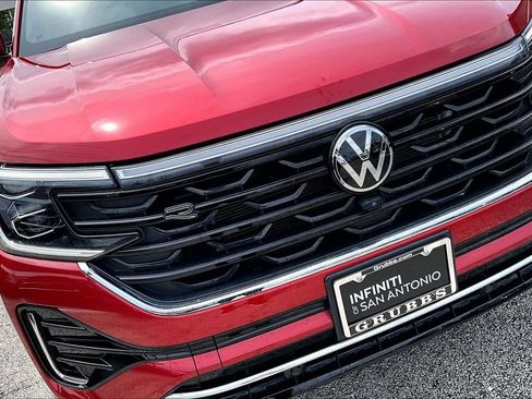 Used 2024 Volkswagen Atlas Cross Sport SEL Premium R-Line AWD/4WD image 39