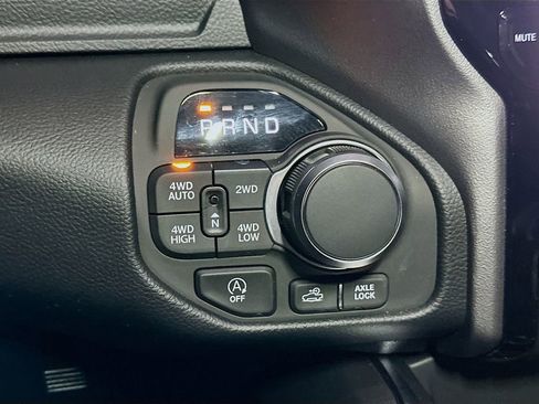 New 2026 RAM 1500 Big Horn AWD/4WD image 12