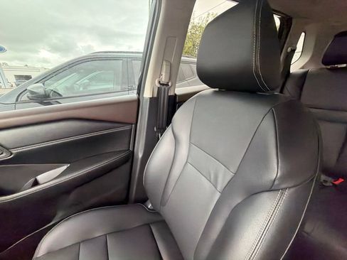Used 2023 Nissan Rogue SL FWD image 39