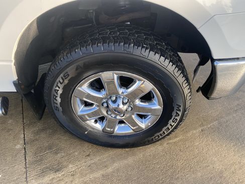 Used 2014 Ford F150 XLT w/ XLT Chrome Package image 2