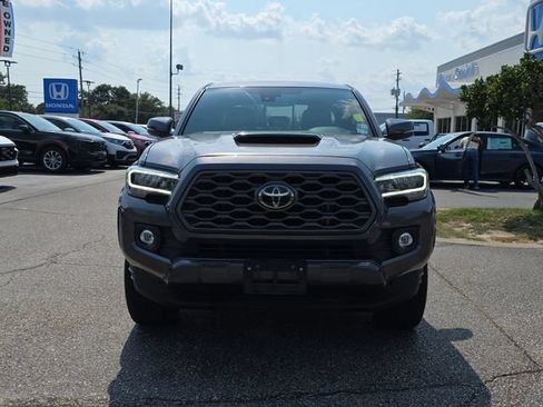 Used 2021 Toyota Tacoma TRD Sport w/ Technology Package RWD image 9