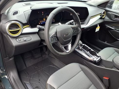 New 2026 Chevrolet Trax LT w/ Driver Confidence Package FWD image 7