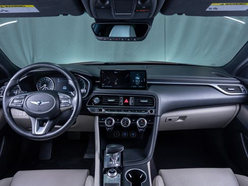 Used 2022 Genesis G70 2.0T image 12