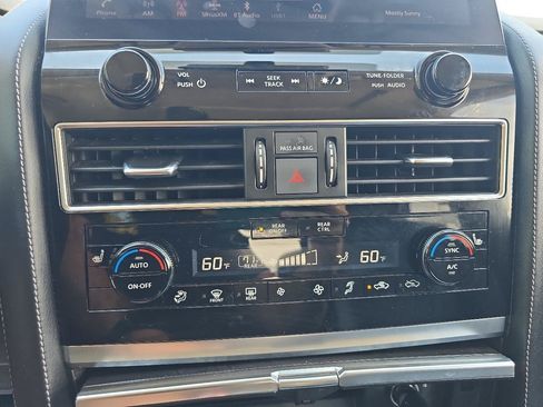 Used 2024 INFINITI QX80 Luxe AWD/4WD image 26