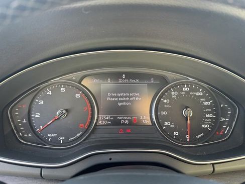 Used 2023 Audi Q5 2.0T Premium w/ Convenience Package image 21