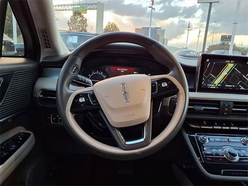 Used 2020 Lincoln Corsair FWD w/ Equipment Group 101A image 11