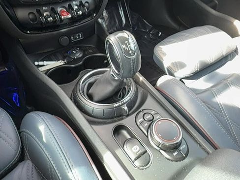 Used 2017 MINI Cooper Clubman image 21