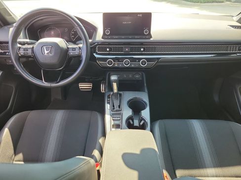 Used 2025 Honda Civic Sport image 11