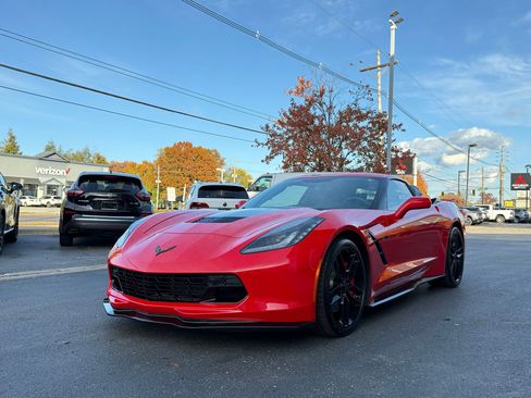 Used 2017 Chevrolet Corvette Stingray Coupe image 3