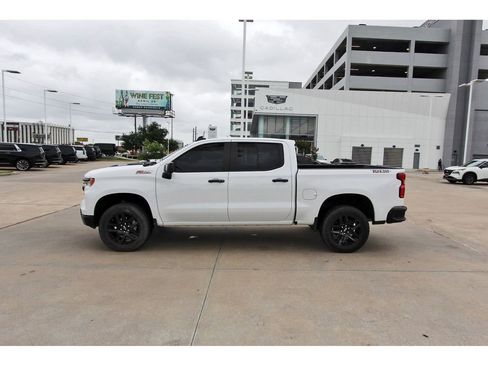 Used 2025 Chevrolet Silverado 1500 LT Trail Boss w/ LT Trail Boss Premium Package image 3