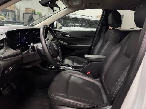 Used 2024 Buick Encore GX Sport Touring w/ Comfort Package image 15