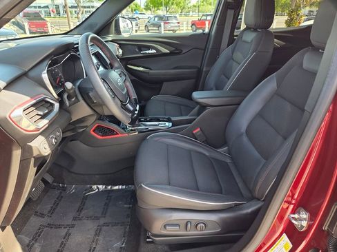 Certified 2023 Chevrolet TrailBlazer RS w/ Convenience Package FWD image 4