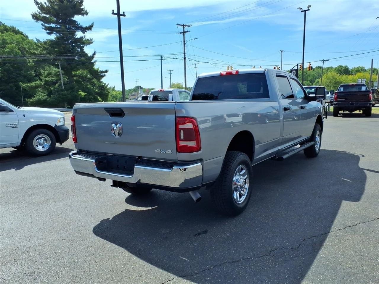 Used 2023 RAM 2500 Tradesman w/ Safety Group AWD/4WD image 5