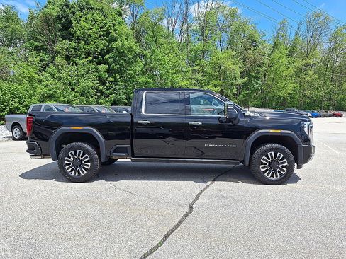Used 2024 GMC Sierra 2500 Denali w/ Denali Reserve Package AWD/4WD image 26