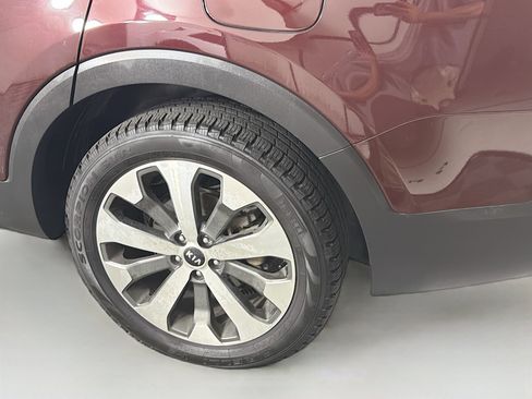 Used 2021 Kia Telluride S AWD/4WD image 11