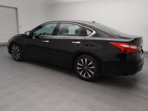 Used 2016 Nissan Altima 2.5 SV image 3