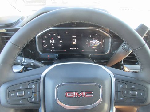 New 2026 GMC Sierra 2500 SLT image 19