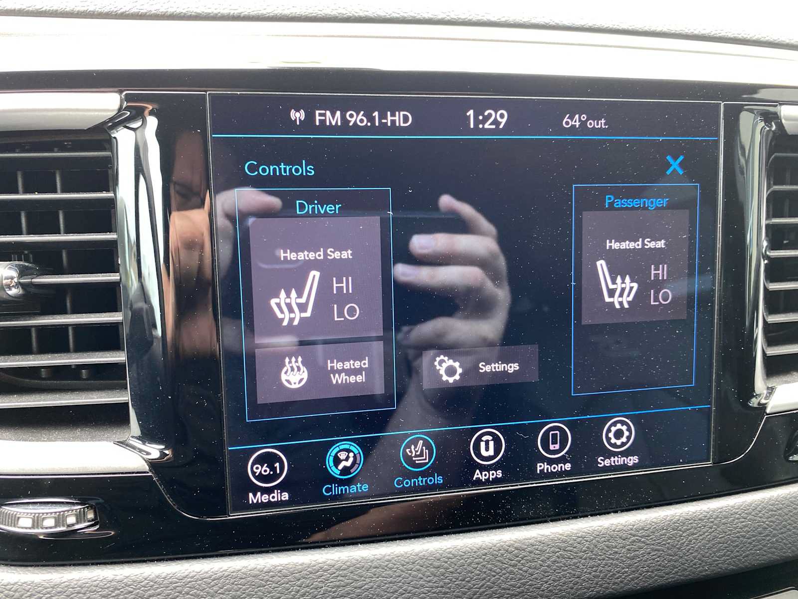 Used 2020 Chrysler Pacifica Touring-L AWD/4WD image 21