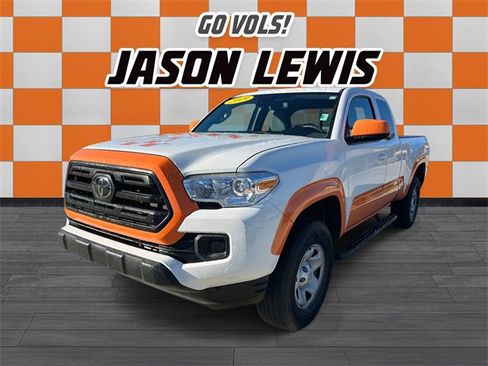 Used 2019 Toyota Tacoma SR image 9