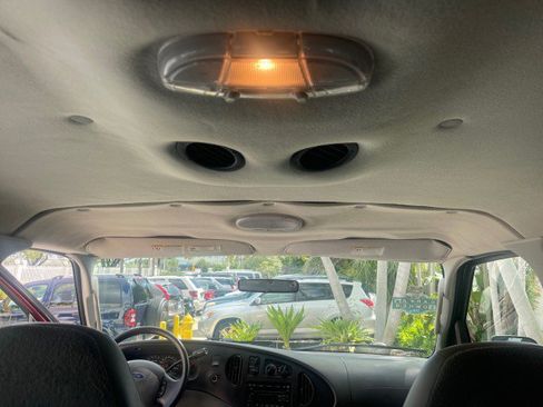 Used 2006 Ford E-150 and Econoline 150 Wagon image 81