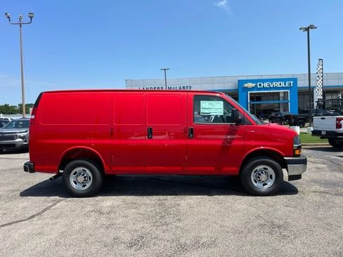 New 2026 Chevrolet Express 2500 w/ Communications Package RWD image 2