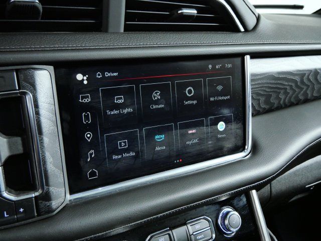 Used 2023 GMC Yukon XL Denali AWD/4WD image 23