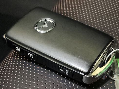 Certified 2025 MAZDA MAZDA3 Hatchback w/Premium Plus Pkg image 38