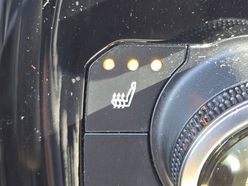 Used 2021 Toyota Highlander XSE image 5