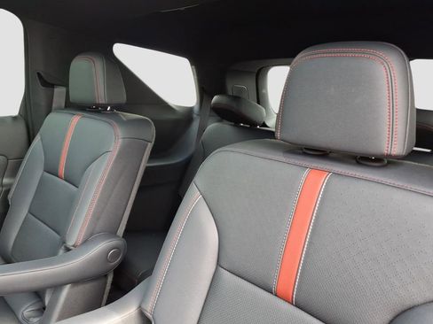 Used 2024 Chevrolet Traverse RS w/ LPO, Floor Liner Package image 18