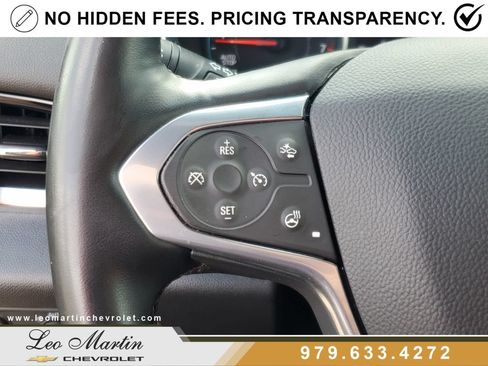 Used 2023 Chevrolet Traverse RS FWD image 22