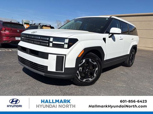 Certified 2025 Hyundai Santa Fe SE image 1