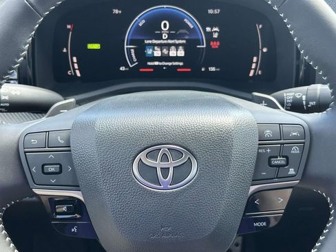 New 2026 Toyota Camry Hybrid FWD image 28