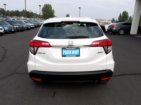 Used 2022 Honda HR-V LX image 4