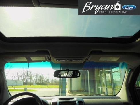 Used 2006 Nissan Pathfinder SE w/ (P01) Se Premium Pkg image 17