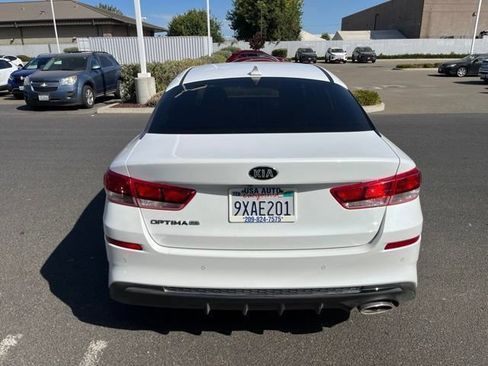 Used 2019 Kia Optima LX FWD image 4