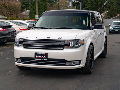 Used 2019 Ford Flex Limited w/ Equipment Group 303A AWD/4WD image 4