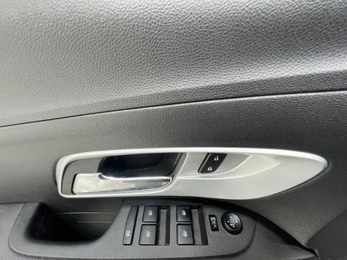 Used 2013 Chevrolet Equinox LS AWD/4WD image 13
