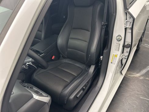 Used 2018 Honda Accord Sport image 14
