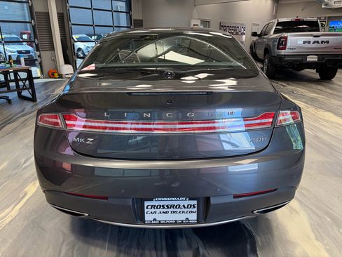Used 2019 Lincoln MKZ Reserve FWD image 38
