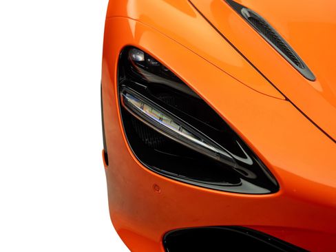 Used 2022 McLaren 720S Spider RWD image 4