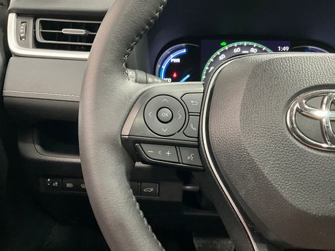 Used 2024 Toyota RAV4 XLE Premium image 18