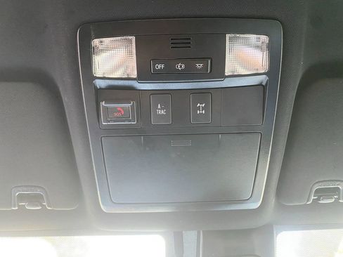 Used 2021 Toyota Tacoma TRD Off-Road w/ Technology Package image 22