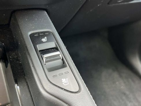 Used 2022 Kia Telluride SX w/ SX Prestige Package image 39